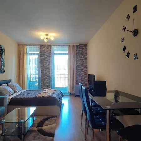 アパート Aspen Valley аспен вали студио ラズロク